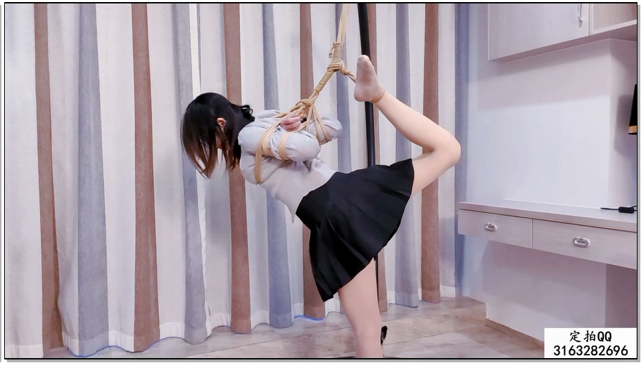 【嗷大喵】极限紧缚 超紧欧式直臂+胸缚+极限反弓驷马+口球+放置保持极限捆法坚持