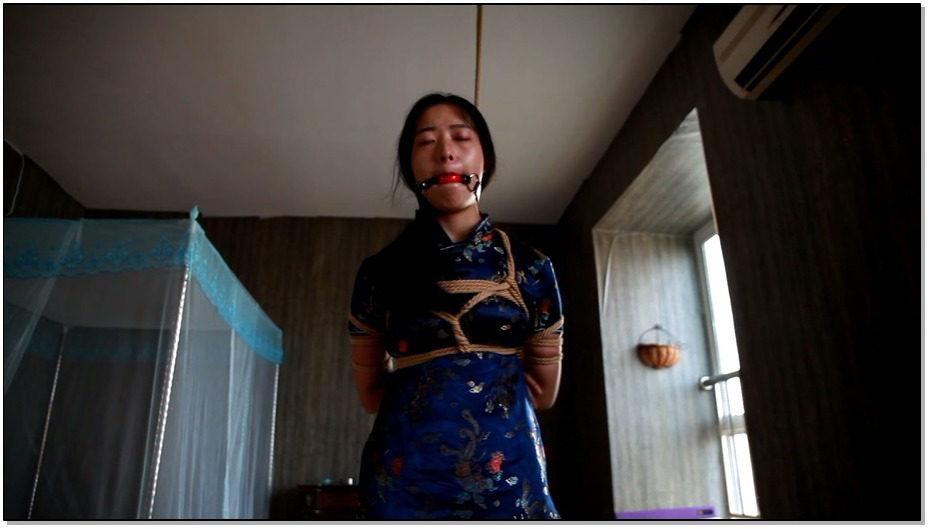 【爱奴吧】刑讯琪琪，吊起来踮脚尖，痛苦不堪