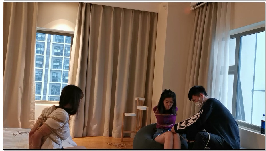 【奥特曼】丹丹和婉婉的逃脱比赛2