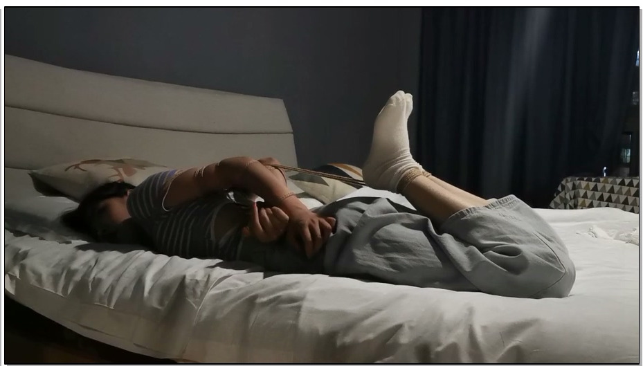 【奥特曼】新妹子花名。妹子很可爱，但是袜子有点脏