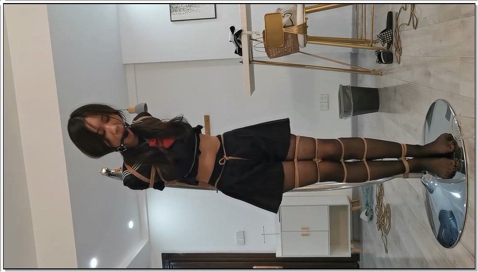 【奥特曼】甘然水手服，支臂吊缚，口球，放置30分钟甘然水手服放置