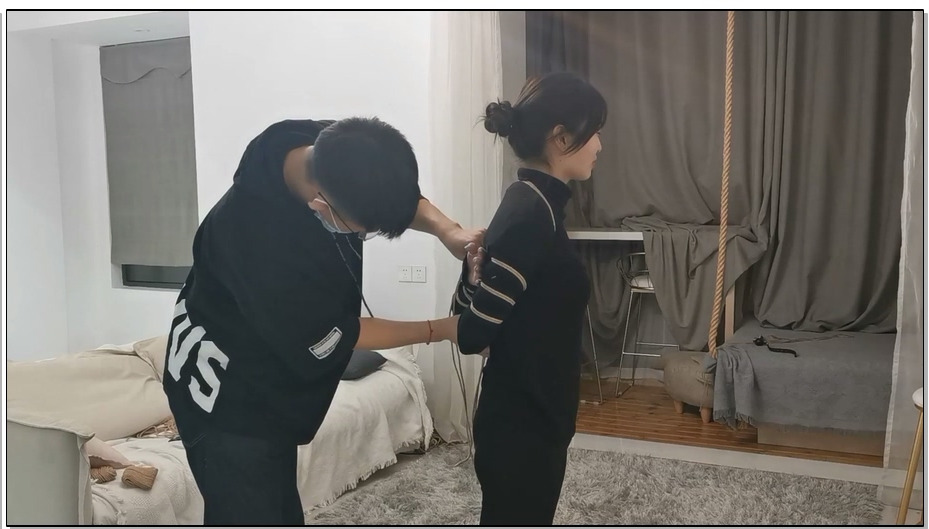 【奥特曼】被勒嘴驷马极限捆绑后疯狂挣扎的K-WEN