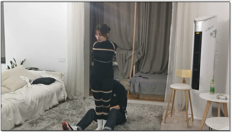 【奥特曼】被勒嘴驷马极限捆绑后疯狂挣扎的K-WEN