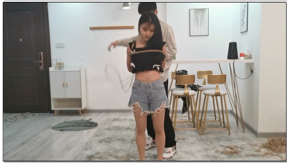 【奥特曼】新妹子小妮，支臂驷马体验+40分钟独自放置