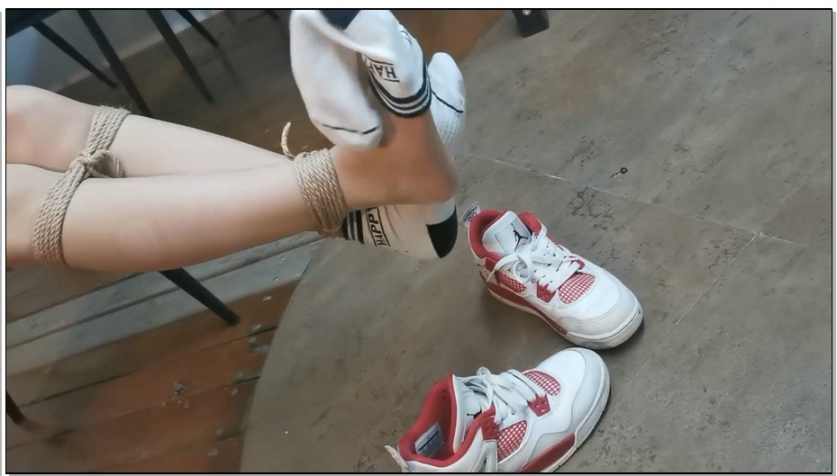 【奥特曼】珊珊剧情系列 悬赏·紧缚实验室—珊珊的紧缚冒险