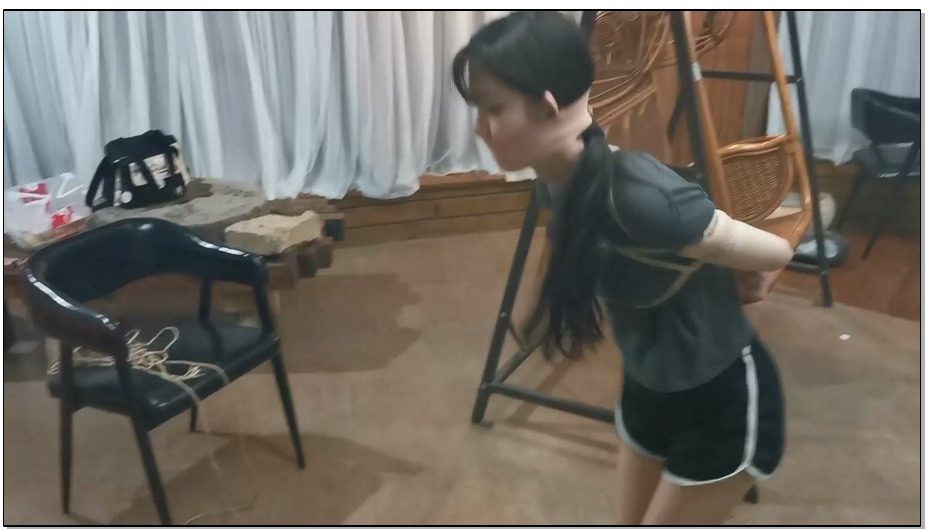 【奥特曼】珊珊剧情系列 悬赏·紧缚实验室—珊珊的紧缚冒险