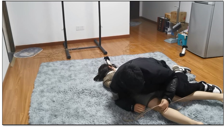 【奥特曼】把疯狂反抗的诗诗老师绑成驷马