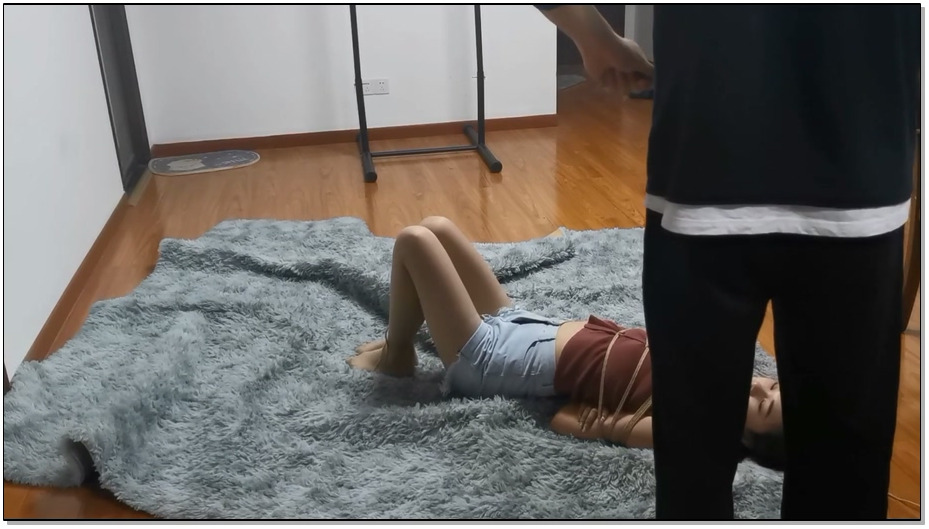 【奥特曼】把疯狂挣扎的蓉蓉小姐姐绑成驷马