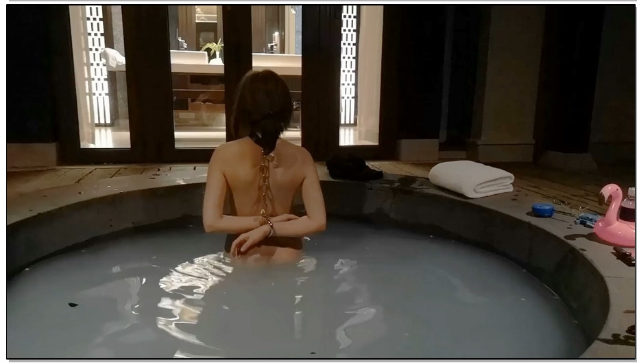 【白城出品】调教记录 泳池别墅紧缚调教