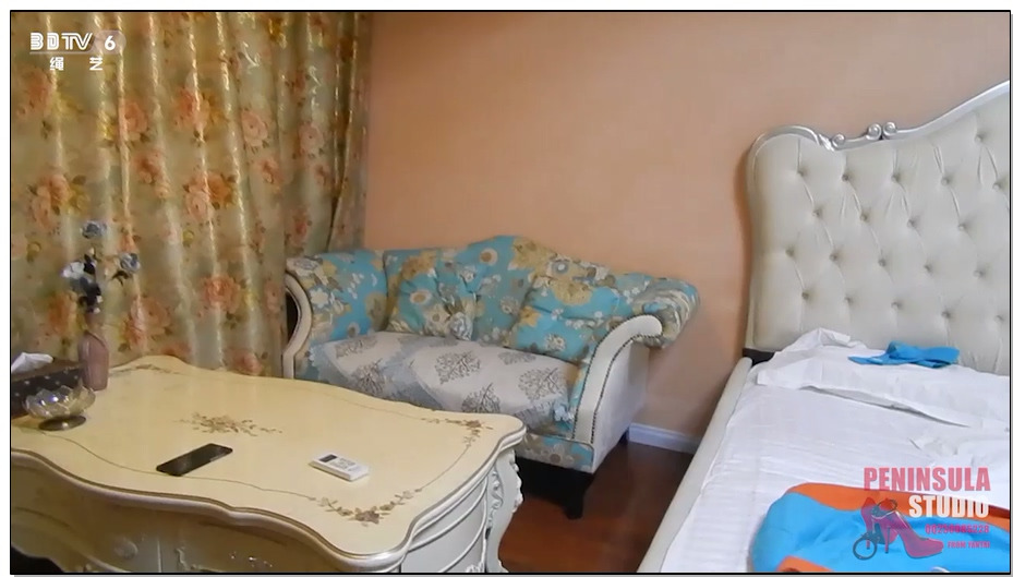 【半岛束艺】尴尬了！阿紫请求直男外卖小哥松绑，被无情拒绝。为了折腾外卖小哥，我..