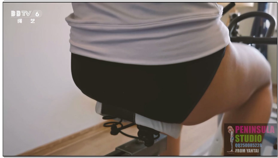 【半岛束艺】身体是捆绑的本钱，中国6线演员虞瑾儿口球股绳蒙眼健身