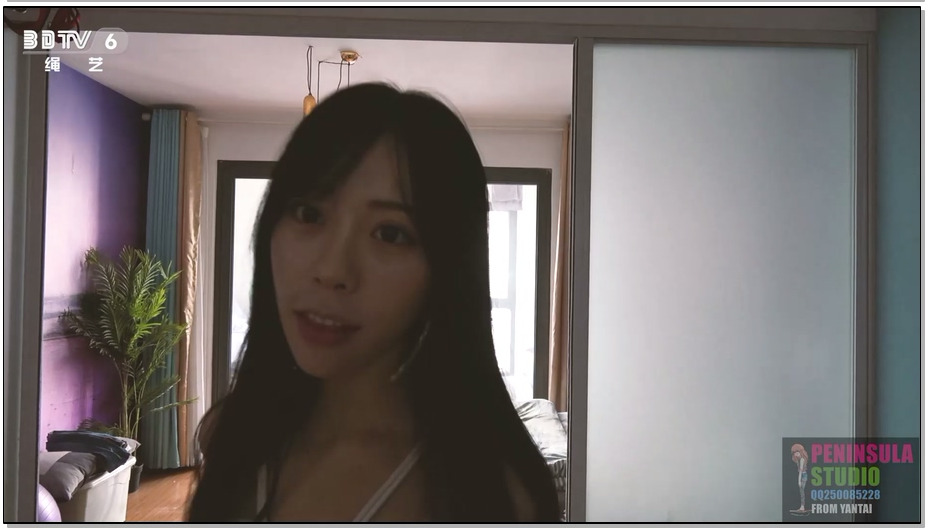 【半岛束艺】用脚开电梯，桃子内衣超紧欧式楼道电梯天台探险