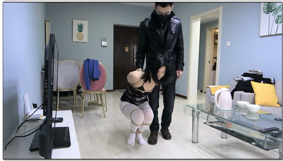 【半岛束艺】king定拍白丝美女走绳 强制走绳玩弄 刺激失禁 走绳电击惩罚！