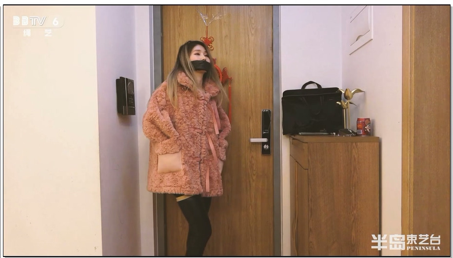 【半岛束艺】鹿野内衣皮裤捆绑外套大衣小区溜达