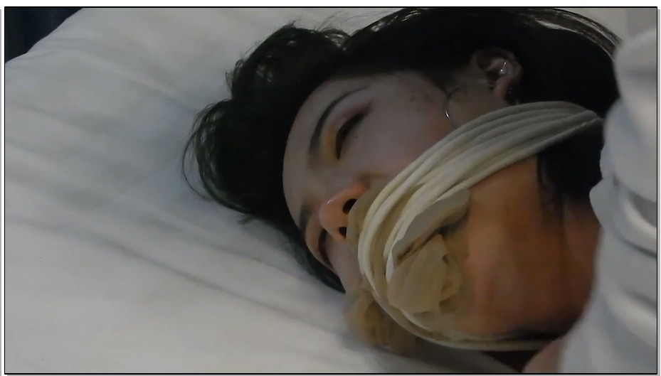 【半岛束艺】海语白袜丁字裤紧缚堵嘴 亲自讲述不同物品堵嘴感受（原味白袜、内裤、丝..