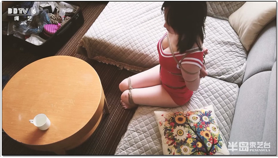 【半岛束艺】爆乳萌妹流星日常吃饭