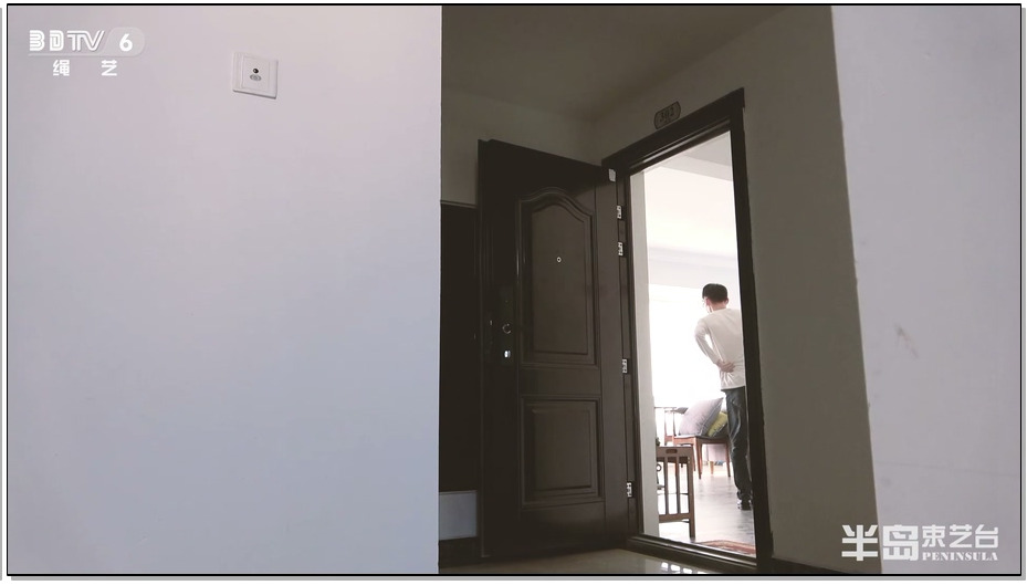 【半岛束艺】阿紫楼道悬吊PLAY，自拍，独处，抱走