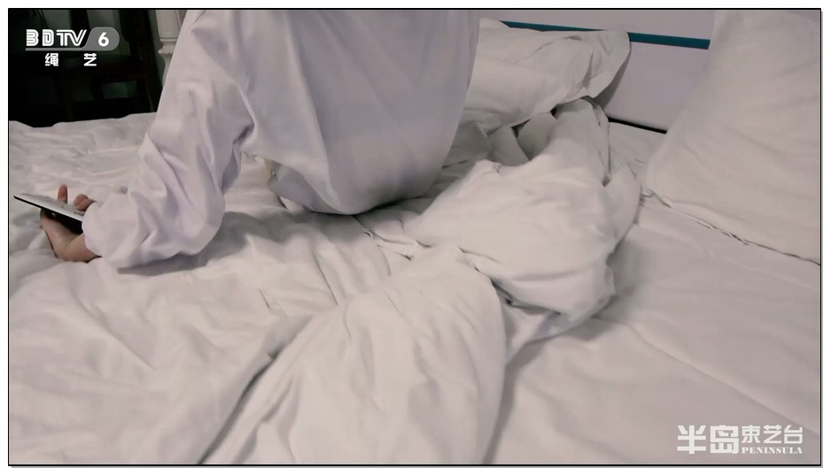 【半岛束艺】被逼上网课的幼师小姐姐