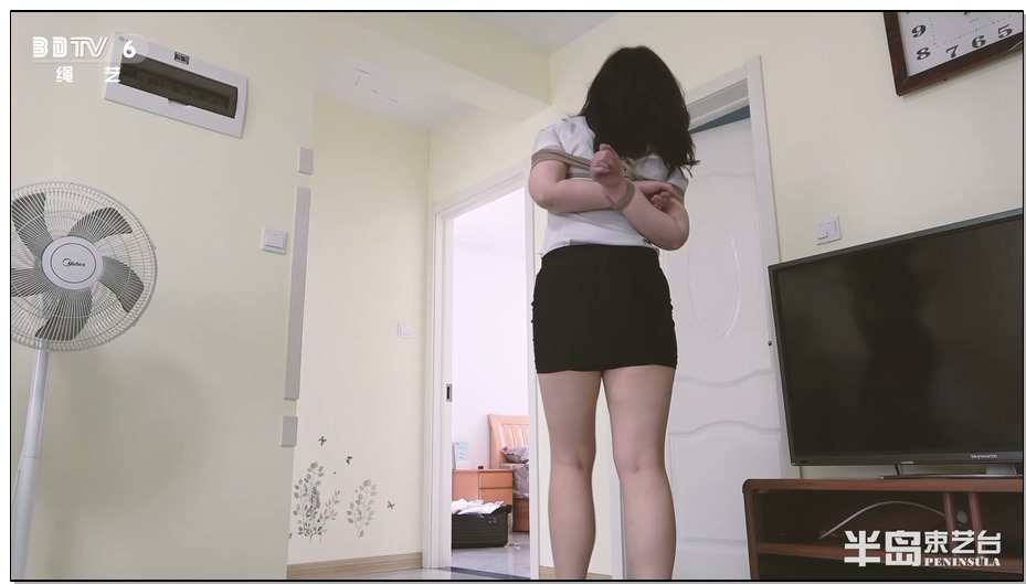 【半岛束艺】人来人往的刺激：魔铃小区内令人汗颜的淡定散步 上