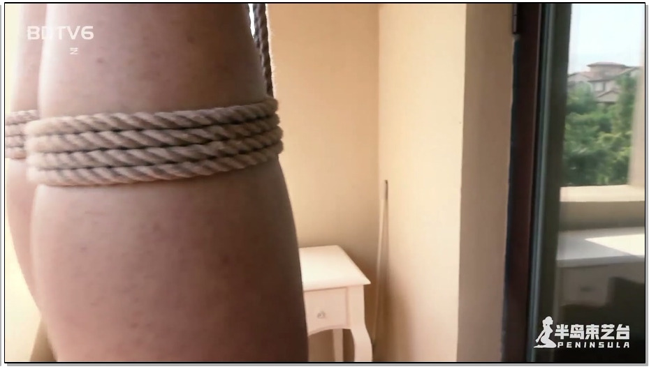 【半岛束艺】伊莱娜享受倒吊，小蛇乱入