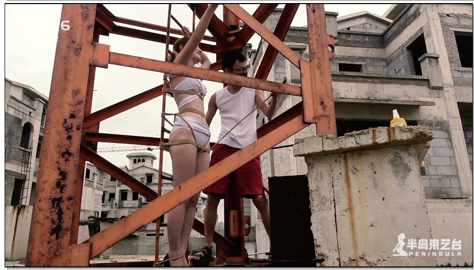 【半岛束艺】头悬塔吊，脚踩深渊