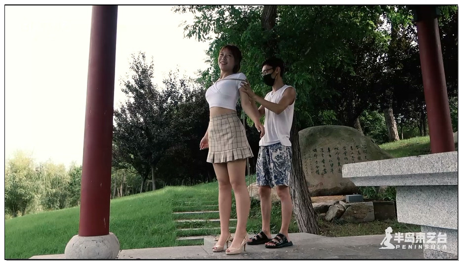 【半岛束艺】拉丁造访台长御用公园即兴热舞，保安大叔流连忘返