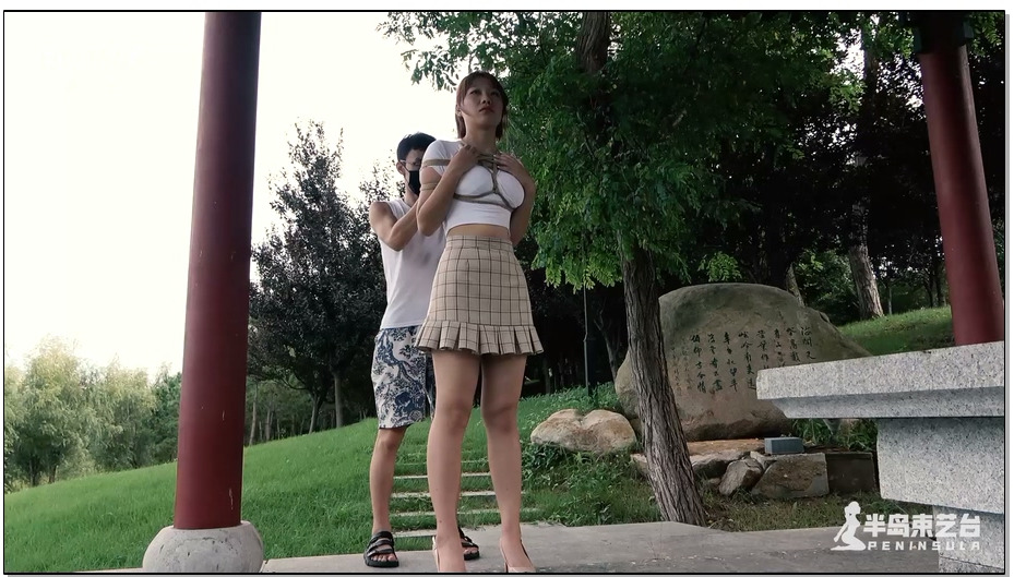 【半岛束艺】拉丁造访台长御用公园即兴热舞，保安大叔流连忘返