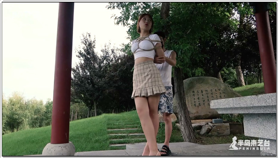 【半岛束艺】拉丁造访台长御用公园即兴热舞，保安大叔流连忘返