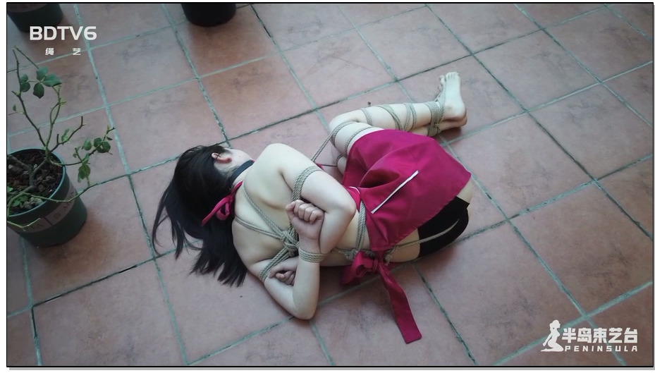 【半岛束艺】围裙要这么穿才性感