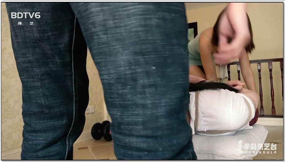 【半岛束艺】新模小晚：甜美空乘的甜美亮相