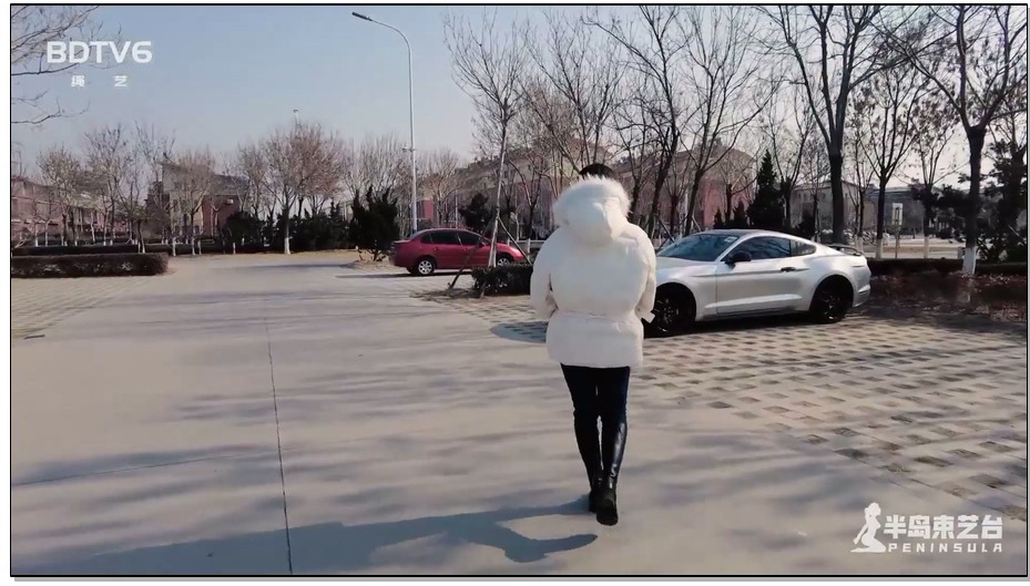 【半岛束艺】鹿野附体 扎林娜捆绑购物，店老板手忙脚乱，散步大妈目瞪口呆