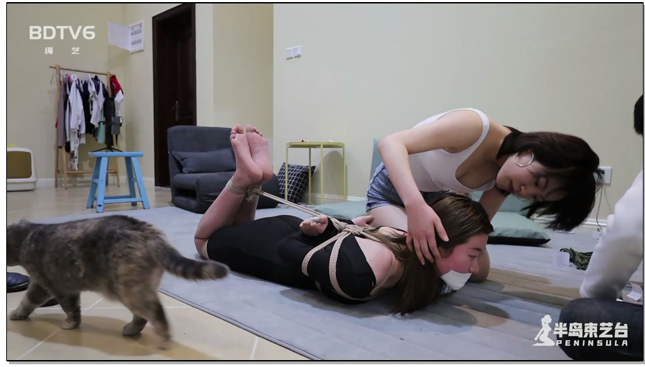 【半岛束艺】新模体育生+美甲师小姐姐苏心的开心一缚