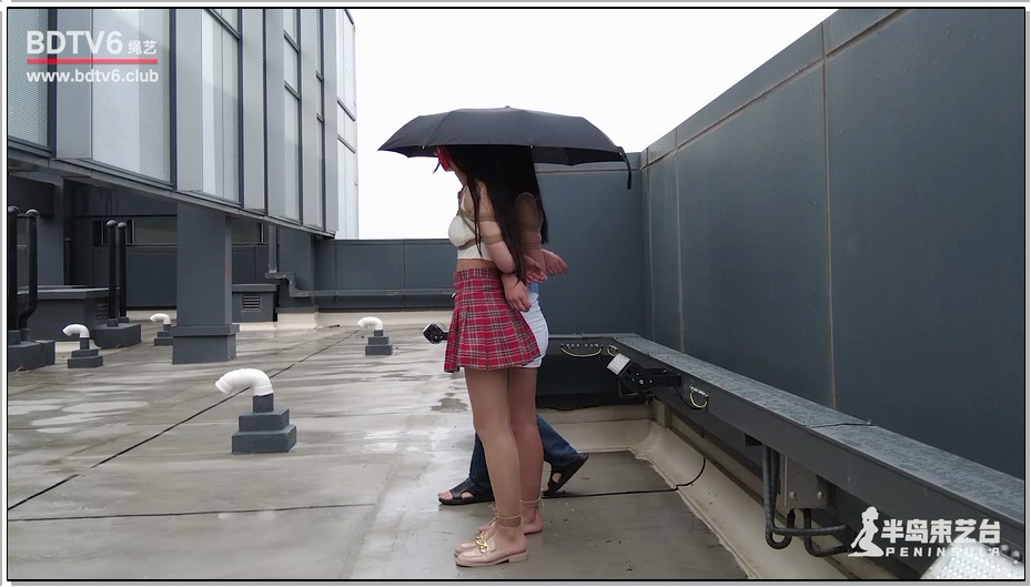 【半岛束艺】听蓝 西玛 连罚站也这么优雅，小花需要雨水的滋润