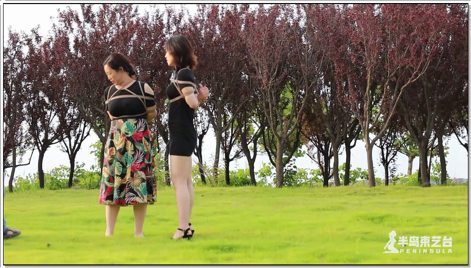 【半岛束艺】很久没跟女儿一起散步了 