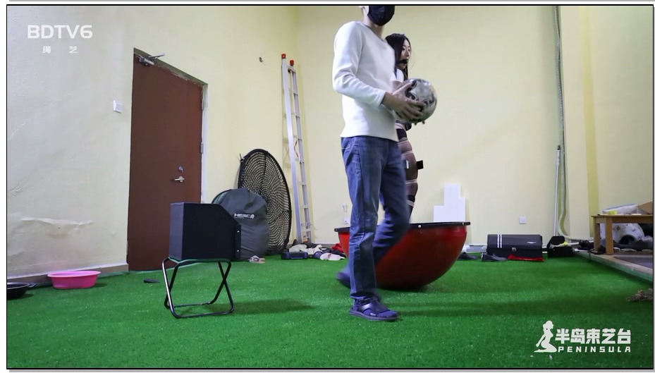 【半岛束艺】奎因 性感的不倒翁