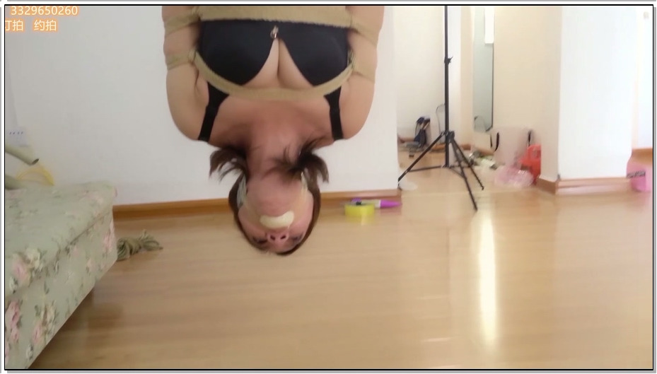 【clz原创】灵粒内衣内裤倒吊 原味白棉袜透明胶堵嘴