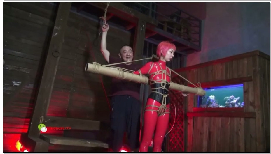 【禅狱工作室】胶衣捆绑悬吊