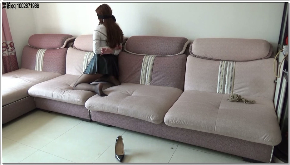 【一往情深】银行女职员的堕落