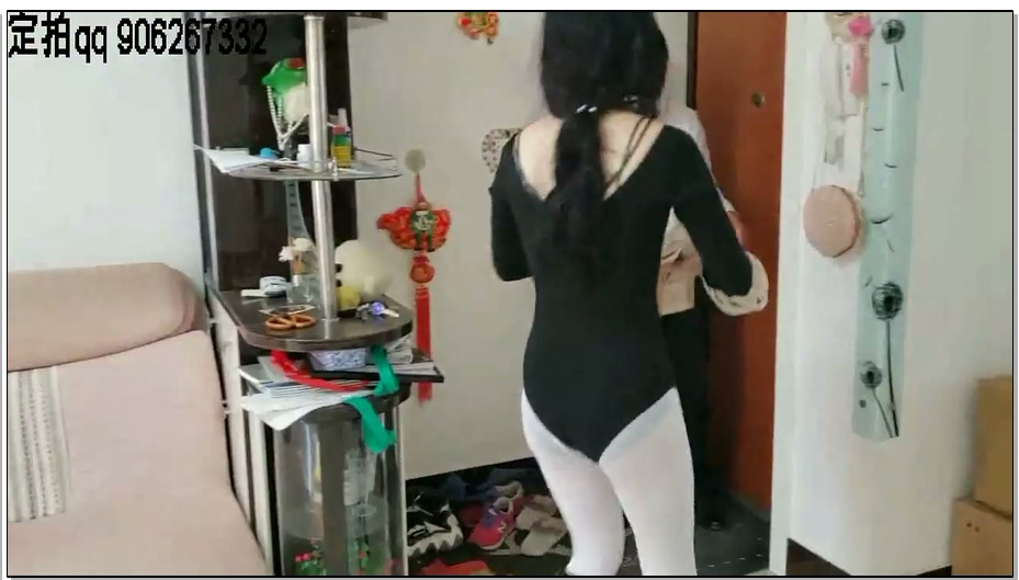 【一往情深】小梅私拍 诡异的快递 