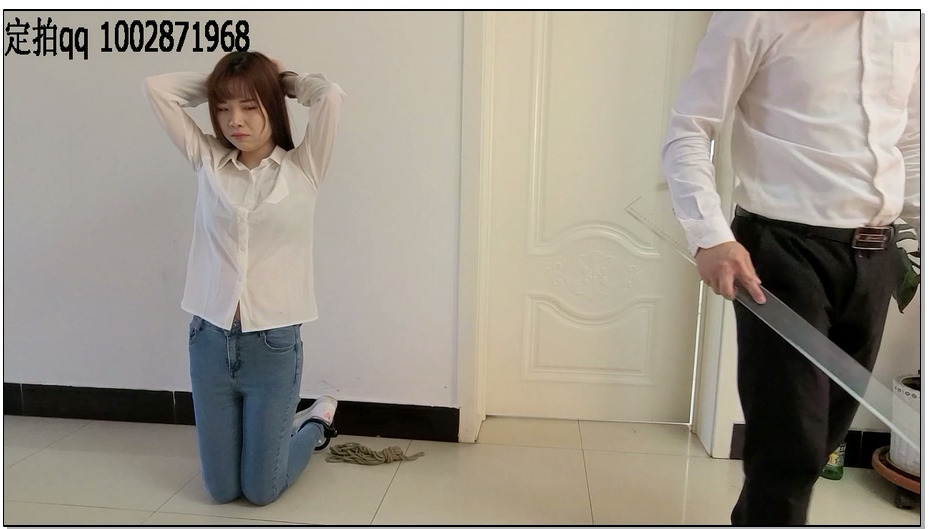 【一往情深】女犯私拍之斩首刘思雨