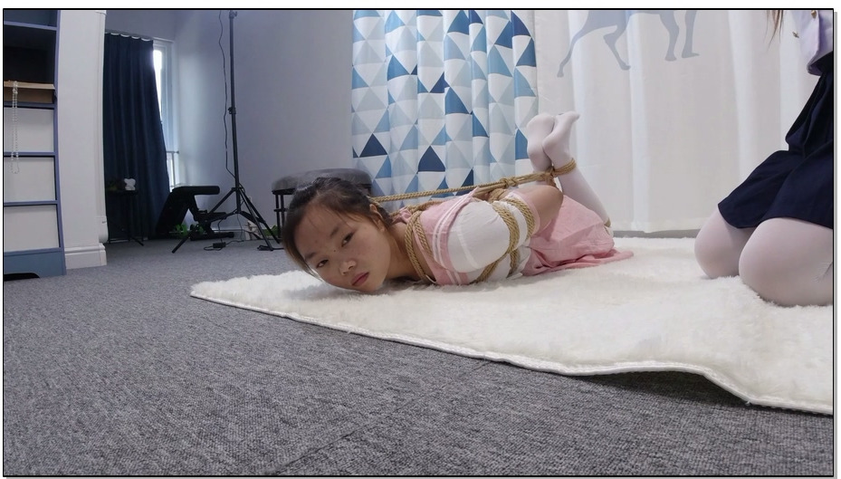 【多多洛】双人捆绑逃脱比赛