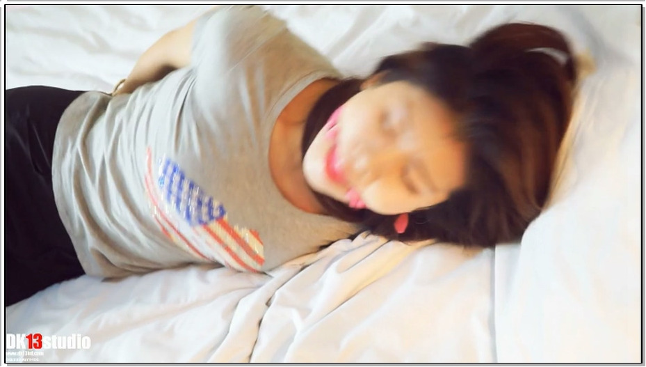 【DK-13】绑架白领出售第一集《捕获》，模特夏沫，内衣丝袜AMB。堵嘴TK打屁屁.MP