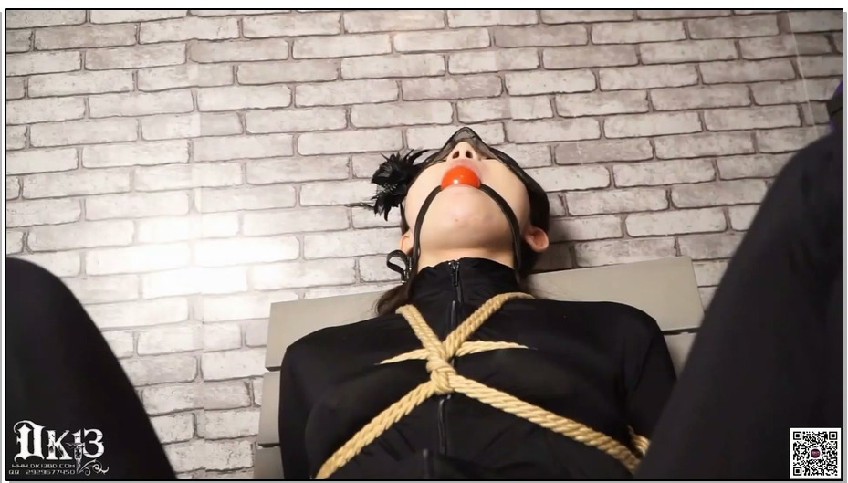 【DK-13】素人 密室调教 M字开脚被固定在椅子上，无法挣脱，任由我摆布，玩着玩着才发…