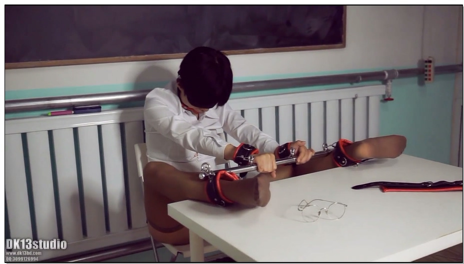 【DK-13】茉莉-滴蜡体验 包含：皮革+黑丝+口球+高跟鞋+滴蜡+教室+分腿棍等多元素！