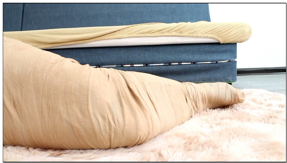 【得意客】快递~性感真人抱枕 2 可怜木乃伊美女误操作遥控器 结果把自己捆绑的越来越..