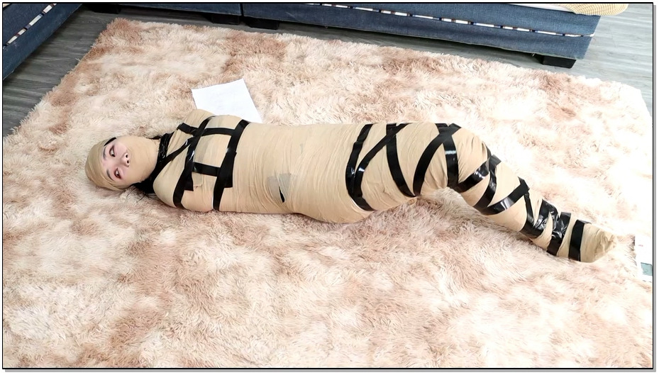 【得意客】快递~性感真人抱枕 2 可怜木乃伊美女误操作遥控器 结果把自己捆绑的越来越..