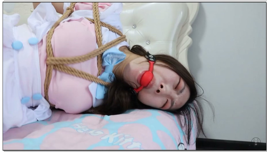 【得意客】老板与秘书3 女仆装TK挠脚心解缚