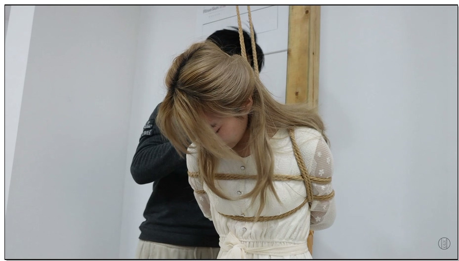 【得意客】傲慢女友驯服计划 下 被驯服后温顺乖巧的女朋友，你不想拥有吗？