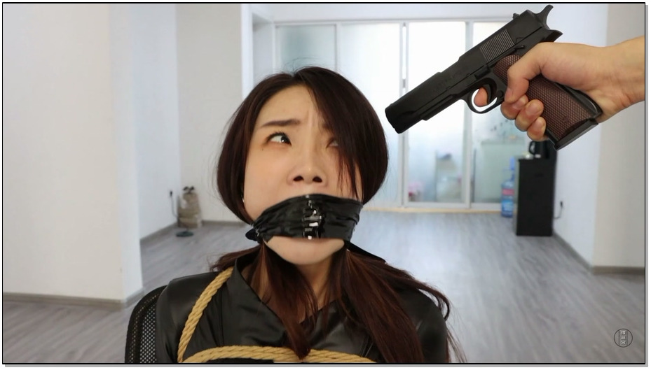 【得意客】杀手对杀手 气质御姐美女杀手 刺杀目标却被反制 紧身皮衣黑丝美女杀手