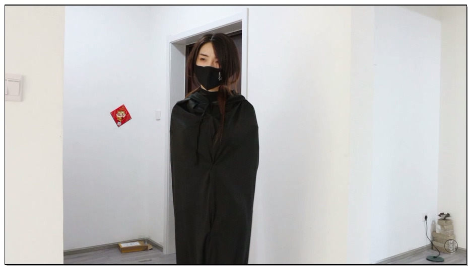 【得意客】伪装拘束真人版 突然出现的奇怪美女 行为怪异又不能说话